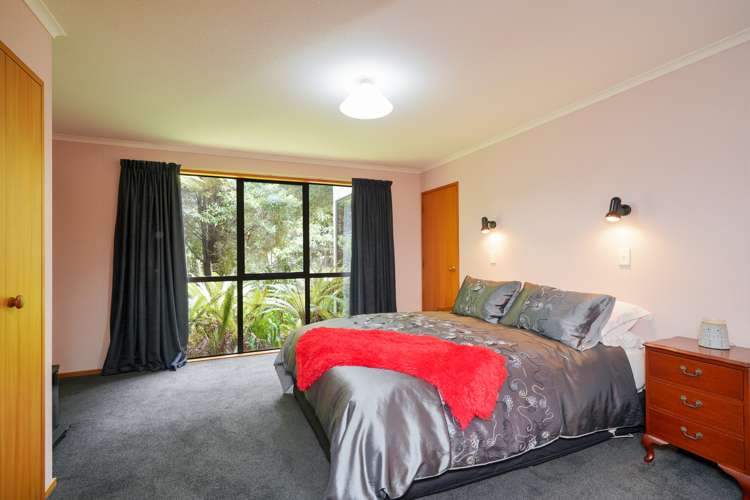 3 Grant Road Otatara_16