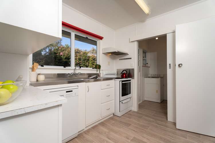 54 Mark Avenue Paparangi_7