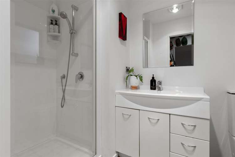 84 Nichol Street Lake Hawea_9