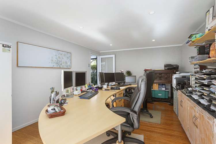 27 Takahe Road Titirangi_13