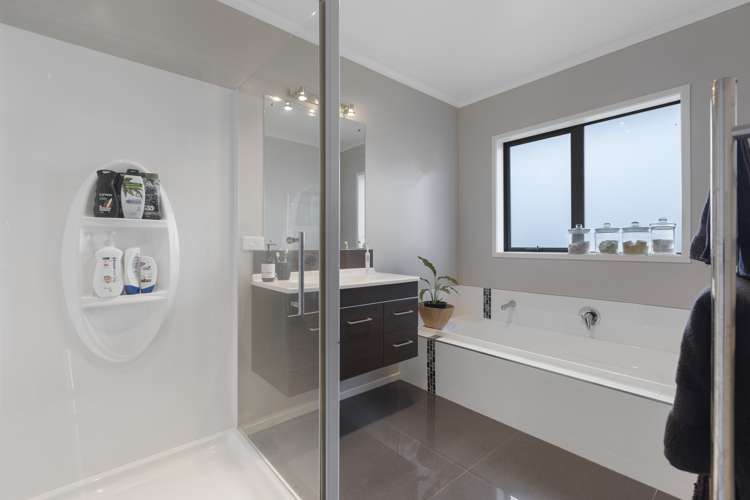 233 King Road Inglewood_18