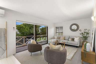 2/37 Alexander Avenue_2