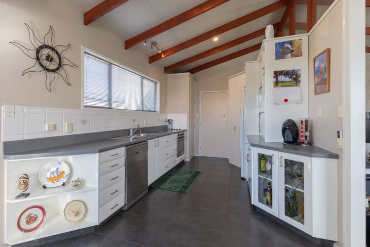 14 Cornwall Place Stoke_7