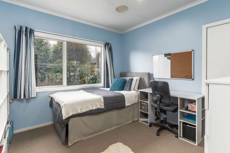 16 Solstone Drive Solway_13