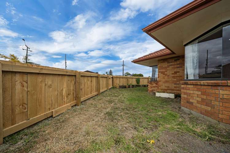 2 Pantera Way Hill Park_35