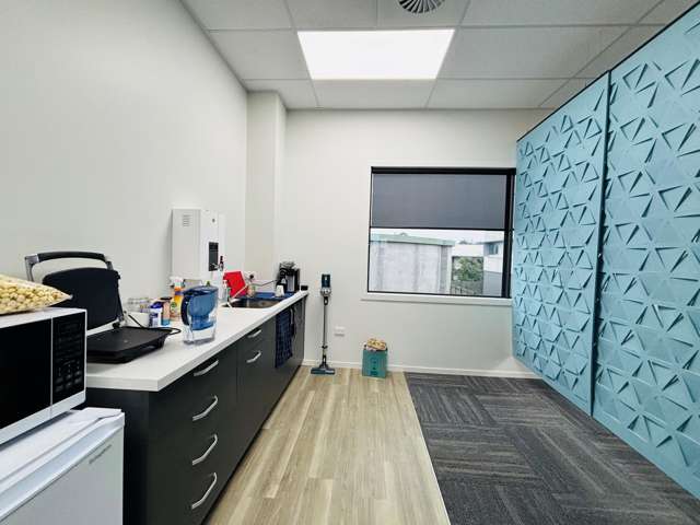 8 Vernon Drive Lincoln_3