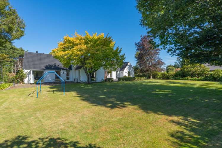 53 Bangor Road Darfield_19