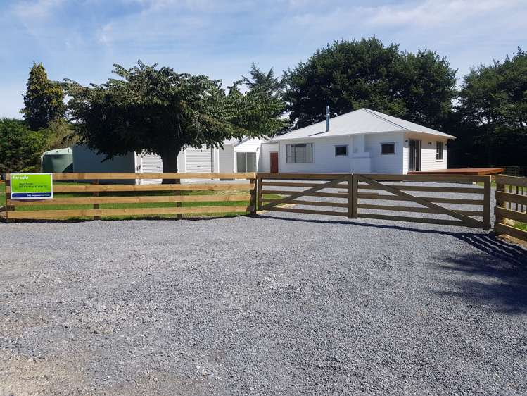 1249 Lakeside Road Milton_20