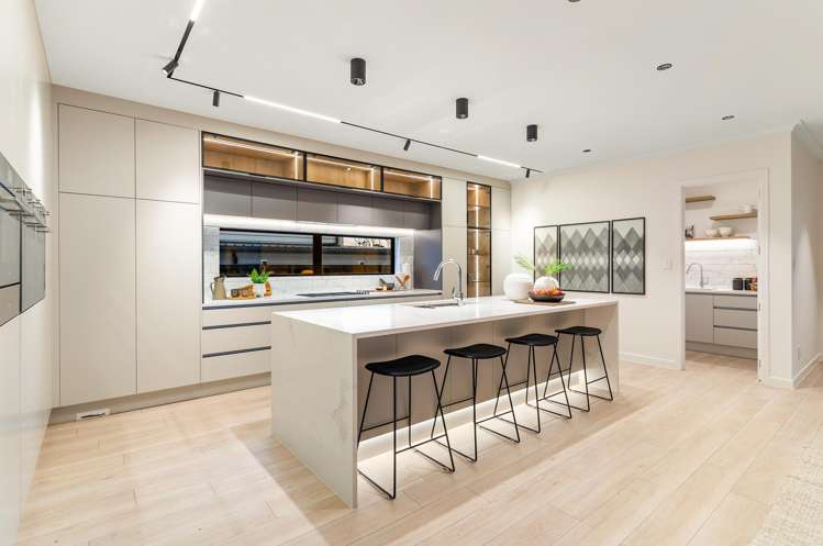 6 Luff Place Long Bay_12