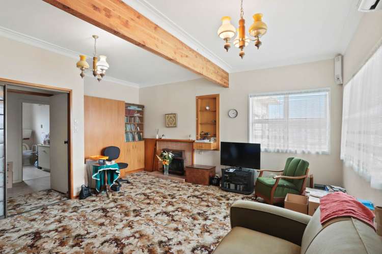 51 Willerton Avenue New Lynn_11