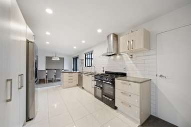 130 Wyllie Road_4