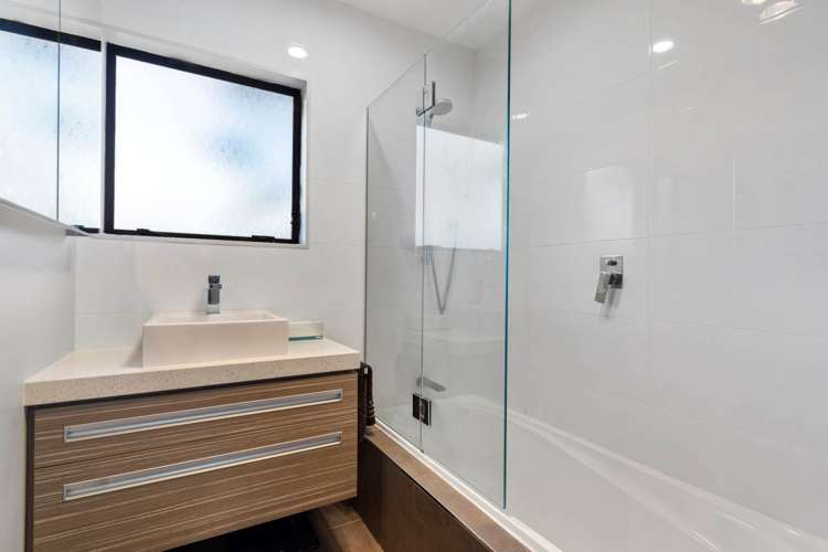 2/60 Elliot Street Howick_13