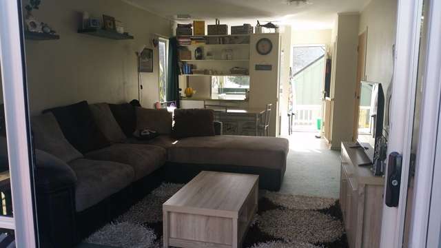 1/14 Wood Street Papakura_2