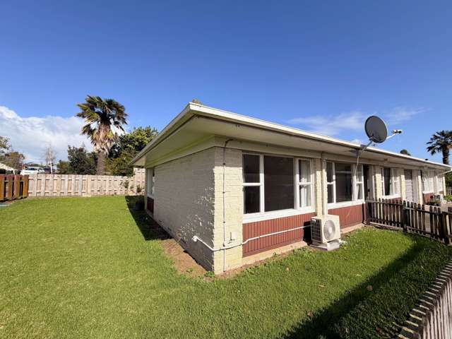 Newly Renovated & Ideal Proximity to Airport!...