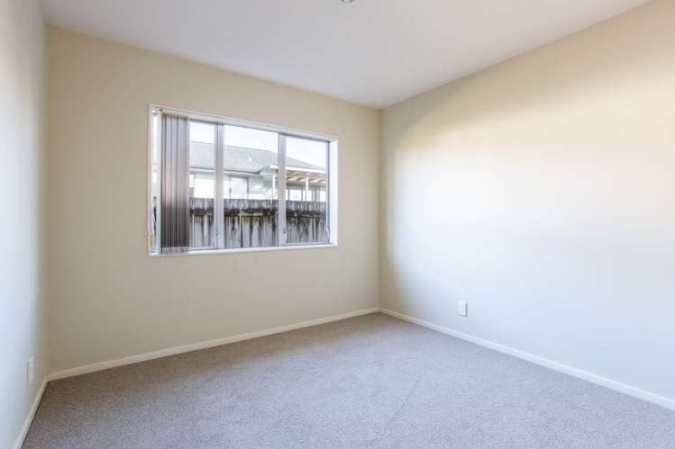 15 Raabia Close Parakai_10