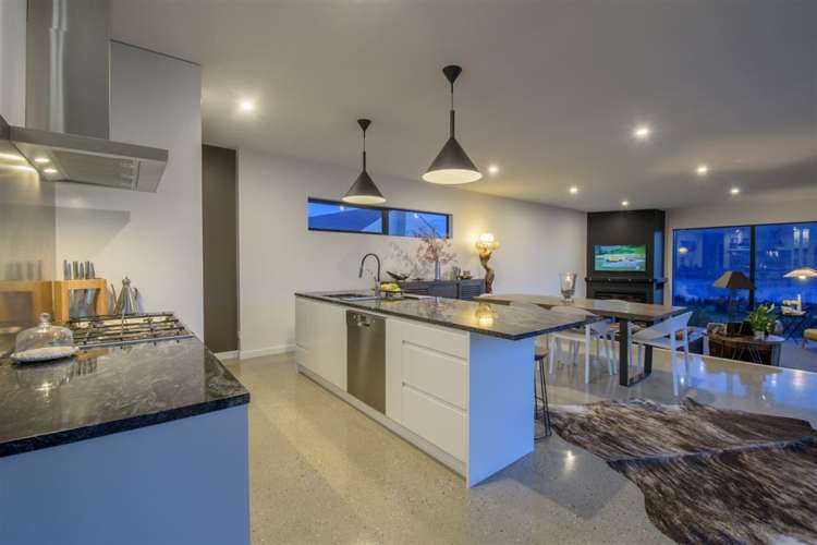 13 Vancouver Drive Queenstown_6