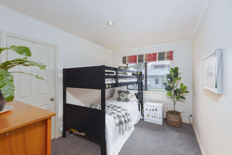 73 St James Drive Huntington_12