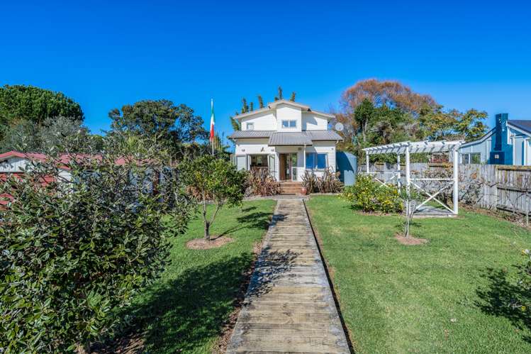 9 Nikau Road Oneroa_13