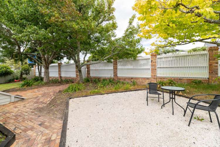 210 Carrington Road Mount Albert_19