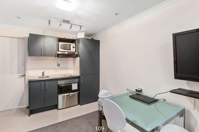 109/15 Holland Street Te Aro_4