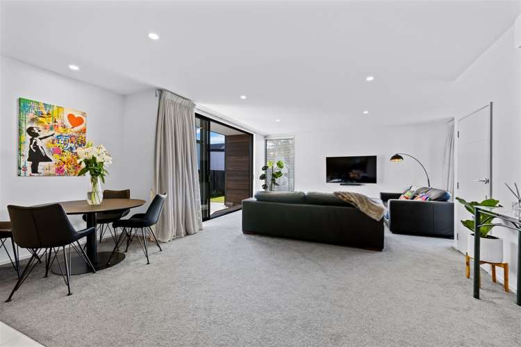 577 Madras Street Saint Albans_18