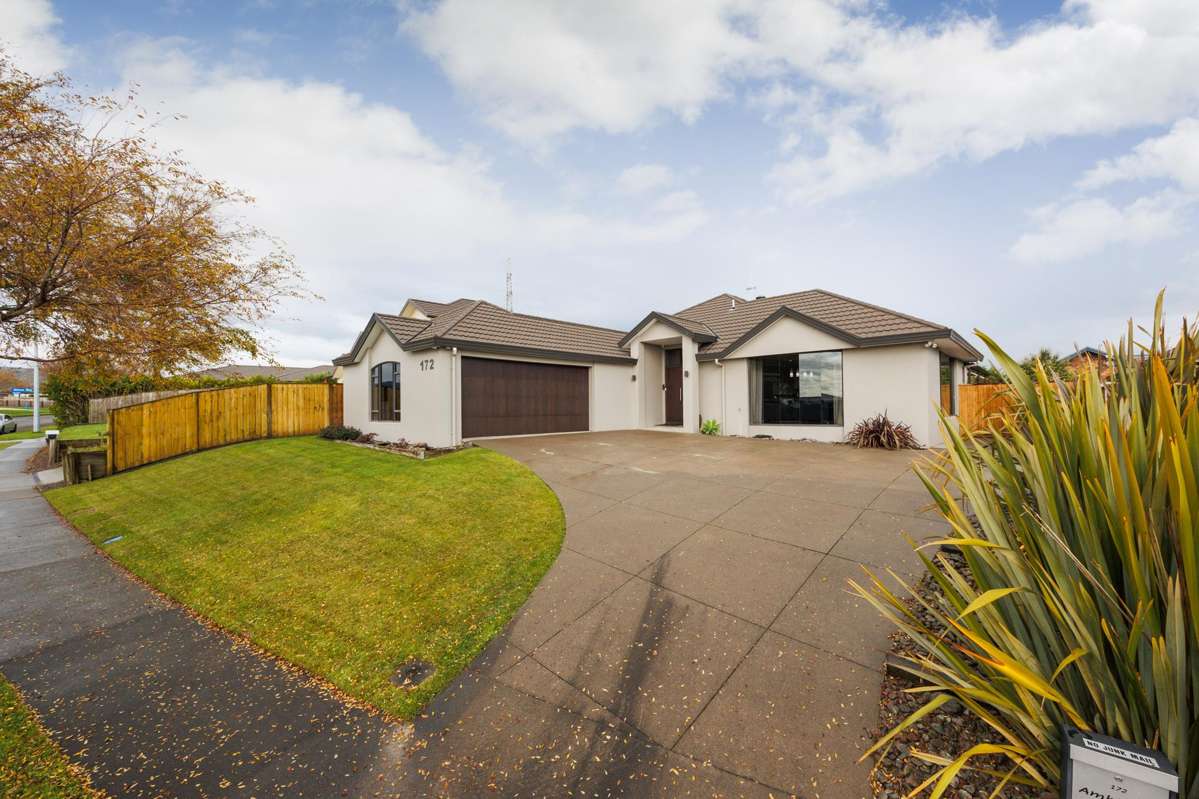 172 Pacific Drive_2