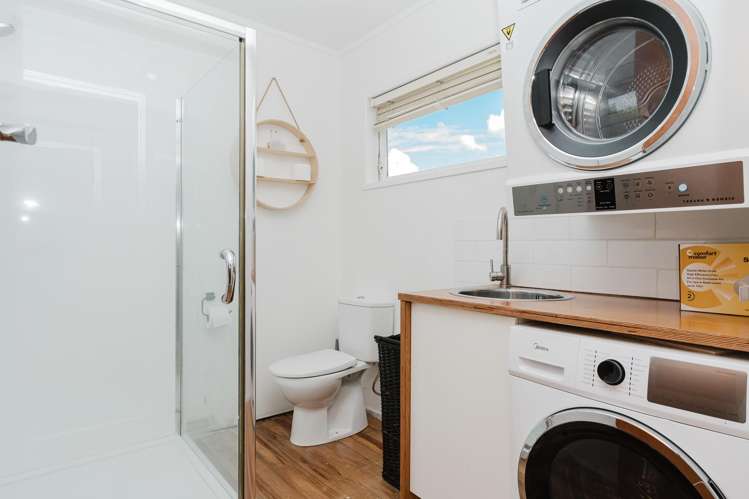 21 Jeanette Street Glenview_14