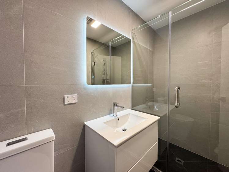 4/36 Roseman Avenue 10044_7