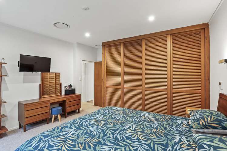 646 West Coast Road Oratia_12