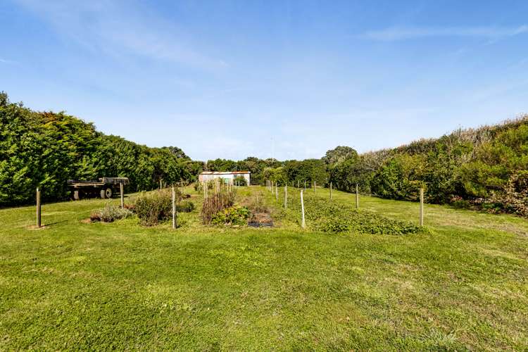 183 Tasman Street Opunake_24