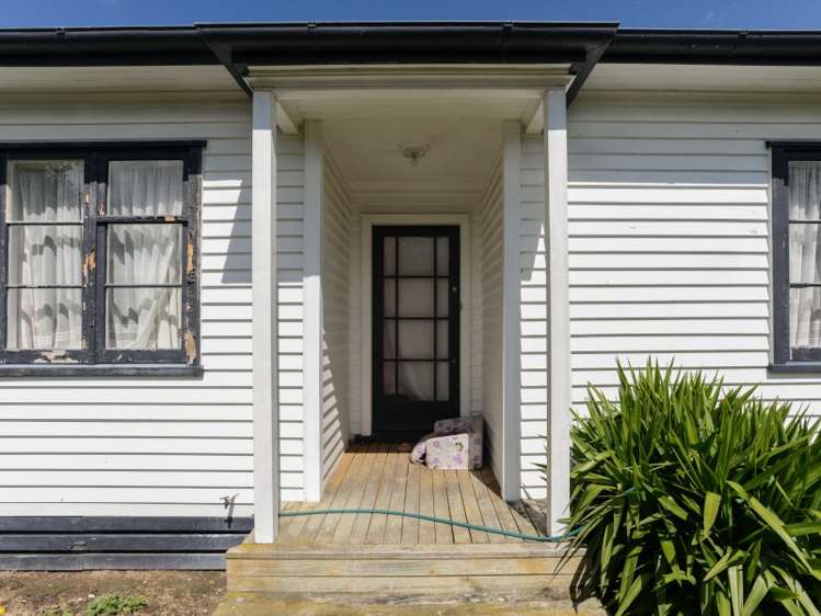 618 Park Road South Akina_1