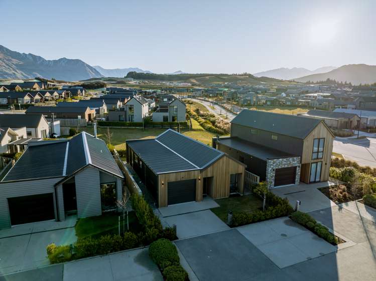5 Matakanui Lane Wanaka_19