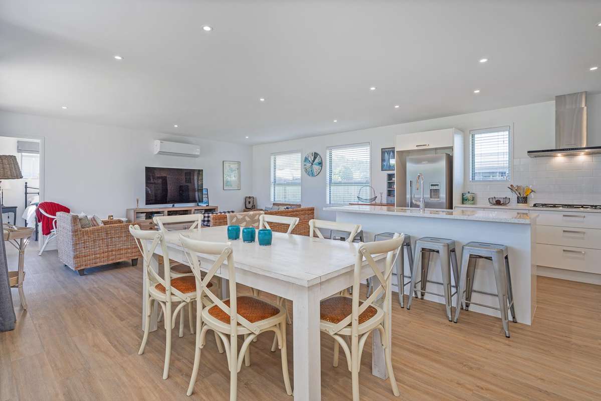 44 Longreach Drive_1