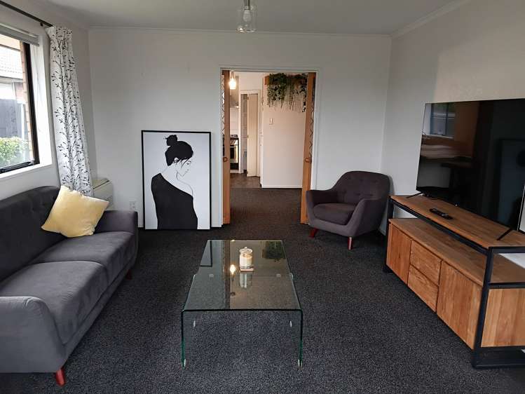 1/21 Kintyre Drive Broomfield_6