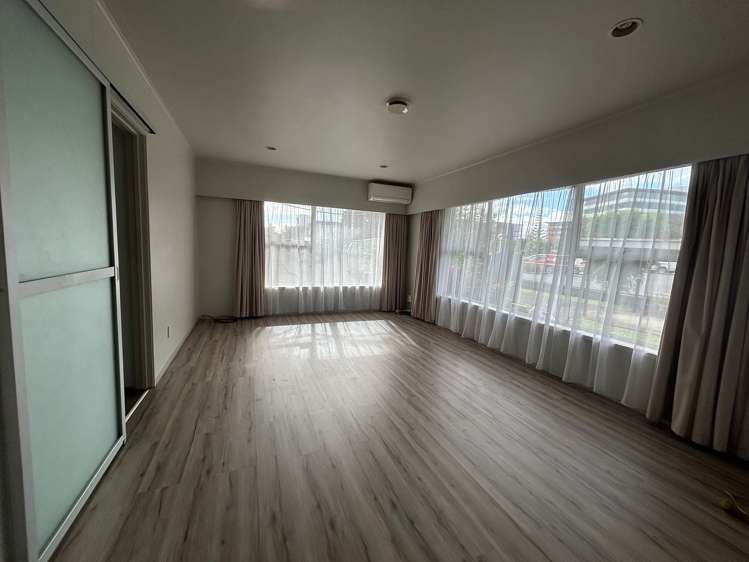 1/32 Northcote Road Takapuna_11
