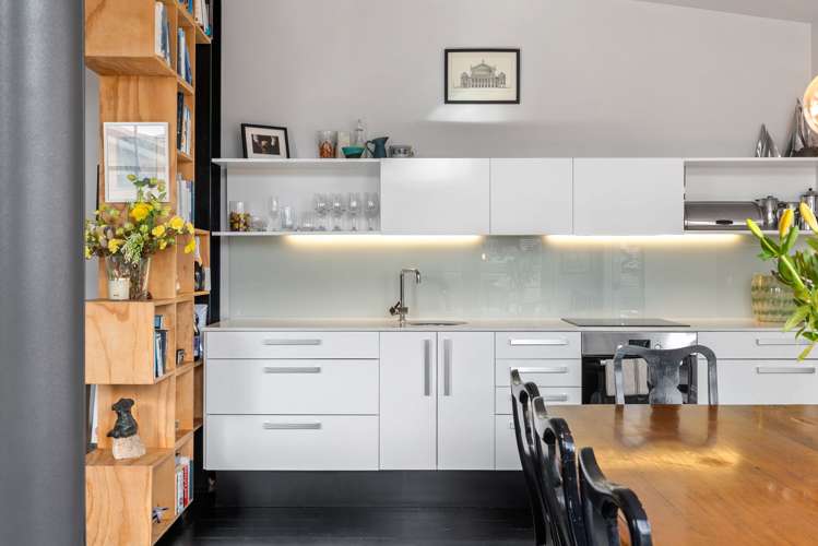 66 Roxburgh Street_2