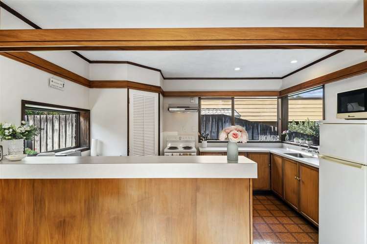 2/10 Tobruk Crescent Milford_3