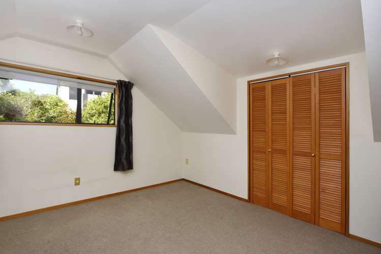 35 Olympus Way Richmond_15