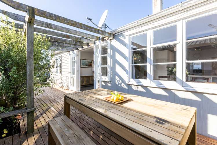 235 Georges Drive Napier South_9