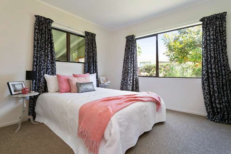 9 Eliot Place Leamington_8