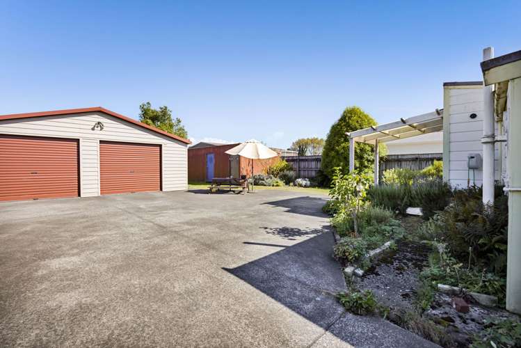 77 Swansea Road Stratford_37