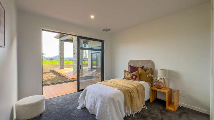 65 Livingstone Road Ngahinapouri_28