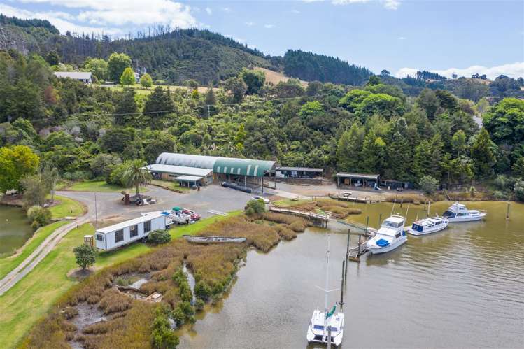 261 North Road Clevedon_21