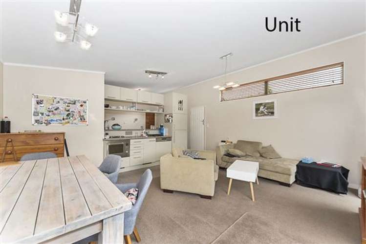 54 Albert Street Hamilton East_19