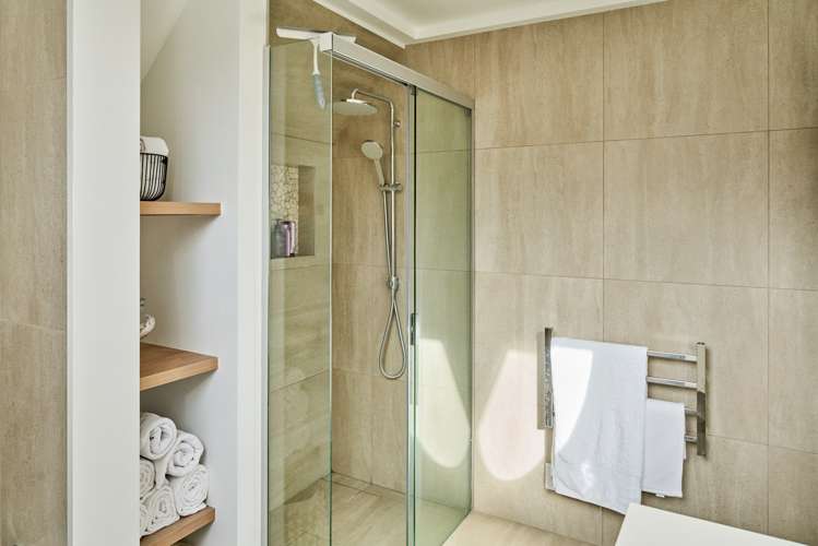 104 Cheviot Road Lowry Bay_18