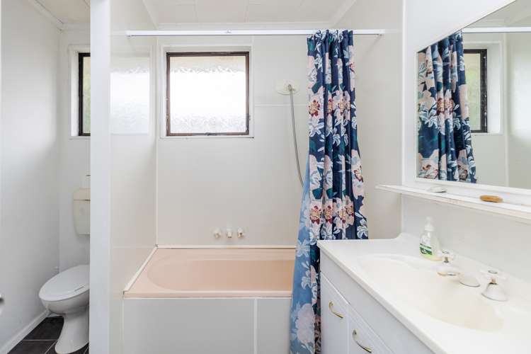 12b Saxbys Road Glenview_9