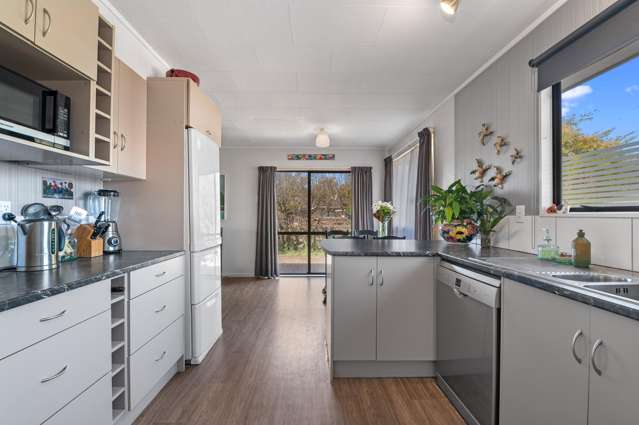 42 Barnard Road Fairy Springs_1