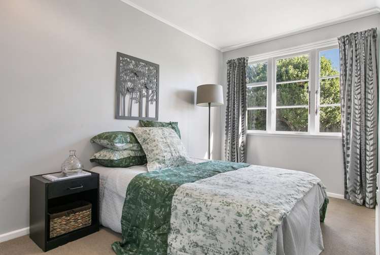 216a Riverside Avenue Point England_10