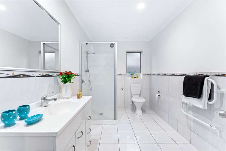 5 Kestev Drive Flat Bush_16