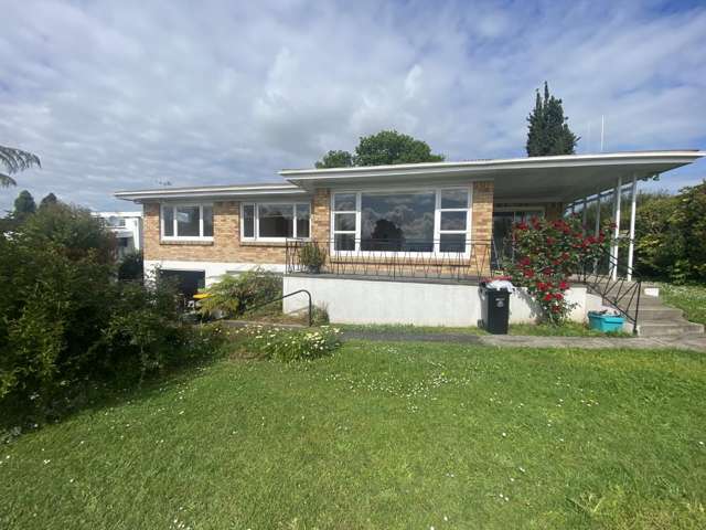Spacious 4-Bedroom Family Home
